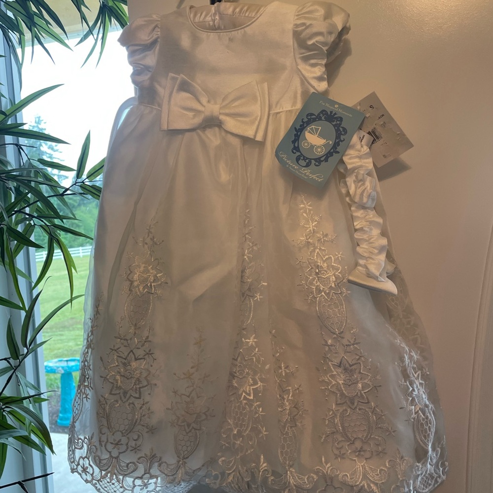 Sweet Heart Rose White Gown with Puff Sleeves